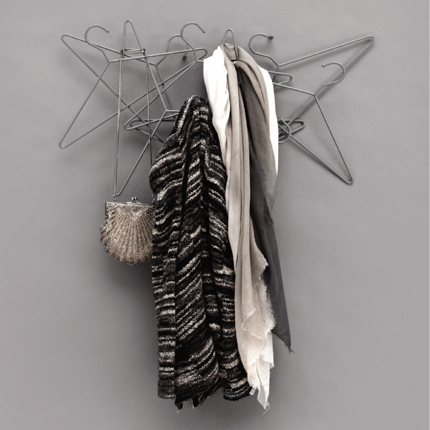 撐著點 / 掛衣架 by normann Copenhagen