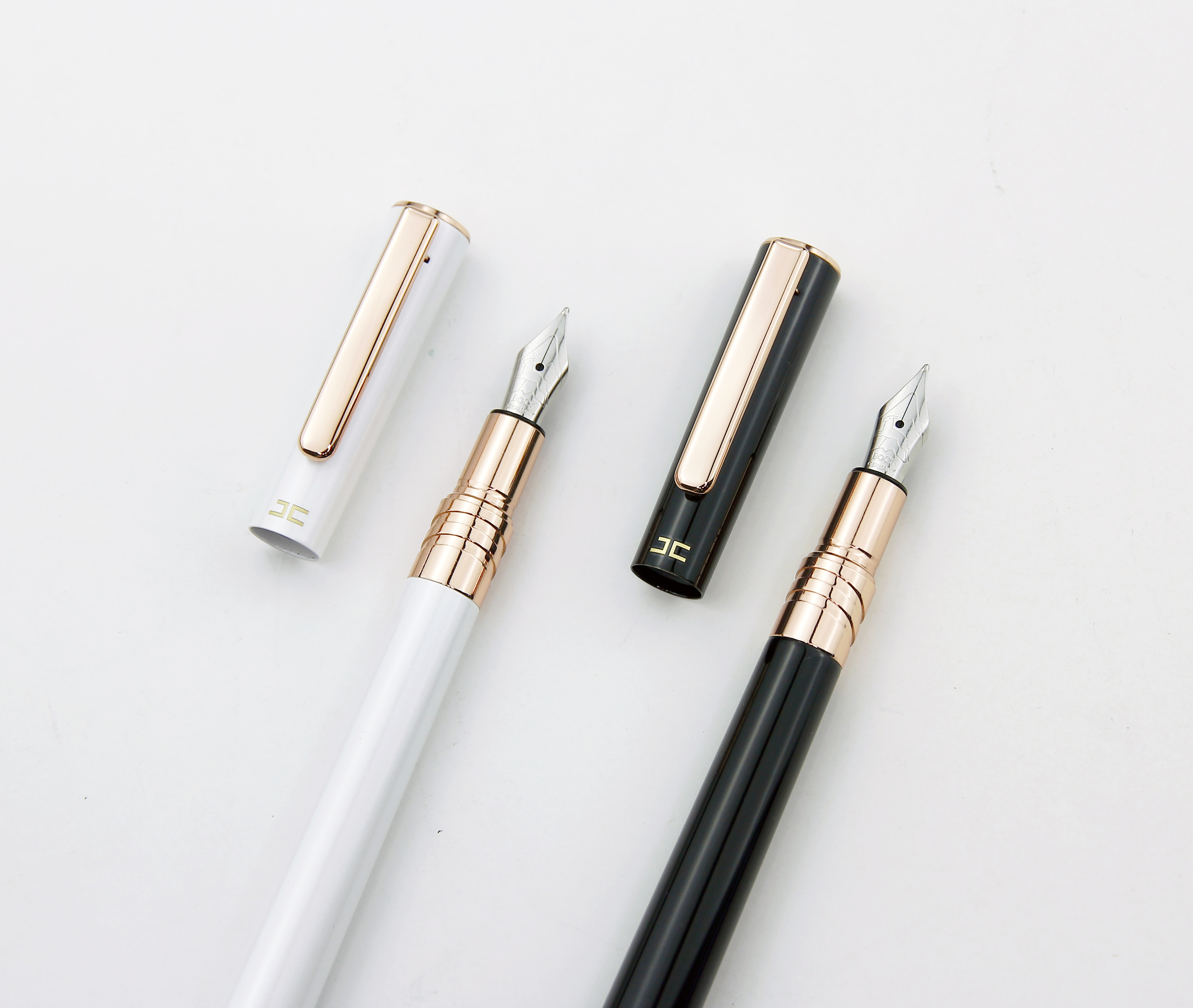 Muse Plus  玫瑰金特別版 - 珍珠白