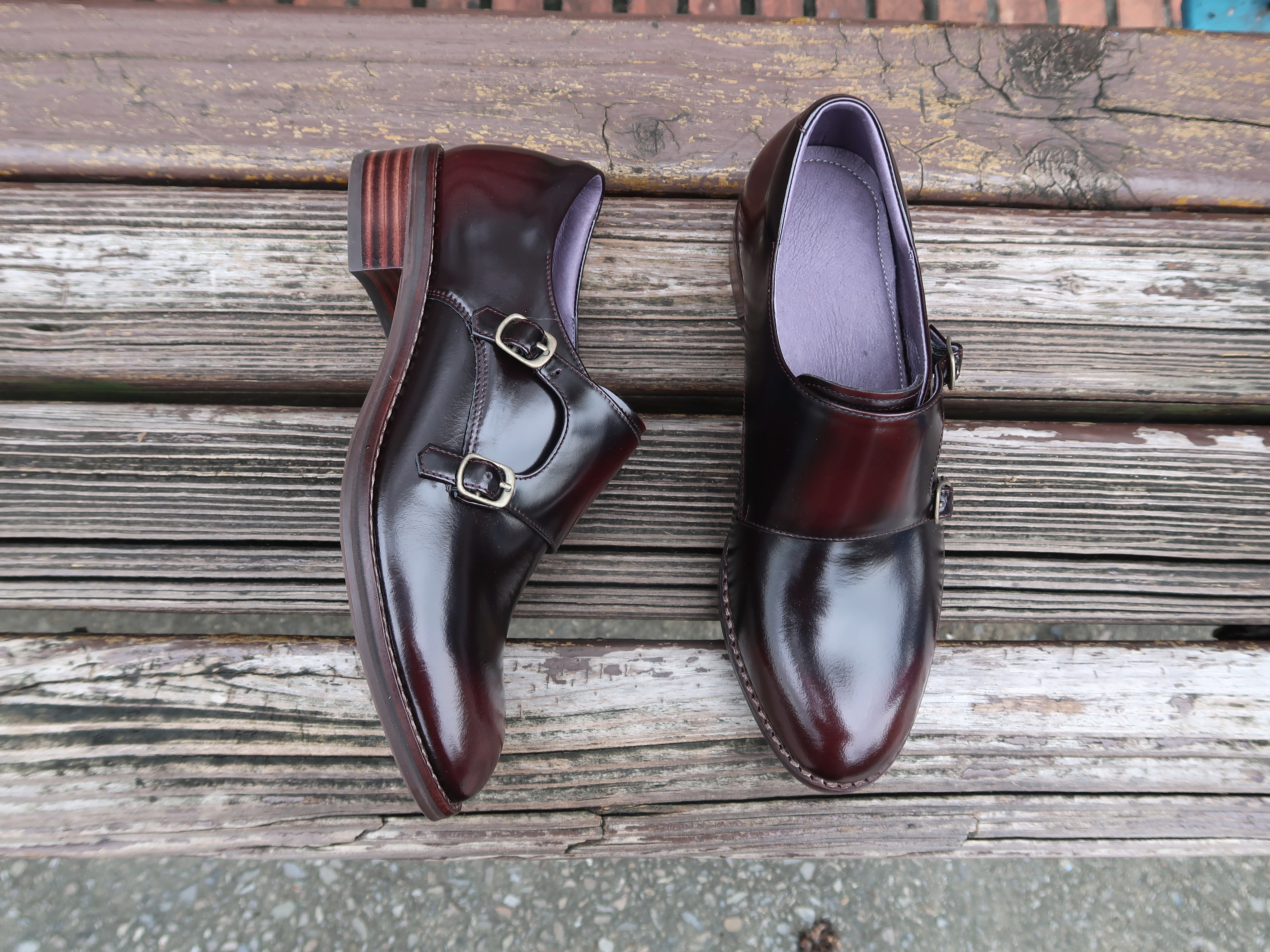 【懷舊優雅女神】一片式雙扣孟克鞋復古擦色鏡面軟牛皮5色(深酒紅、棕古銅、神秘藍紫、星際藍、極光綠)