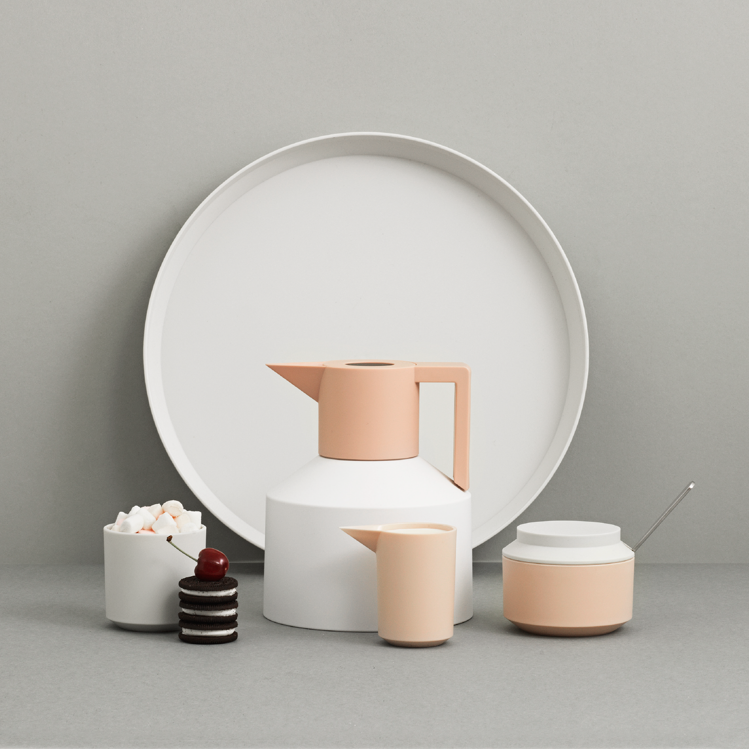 幾何 / 牛奶罐 by normann Copenhagen