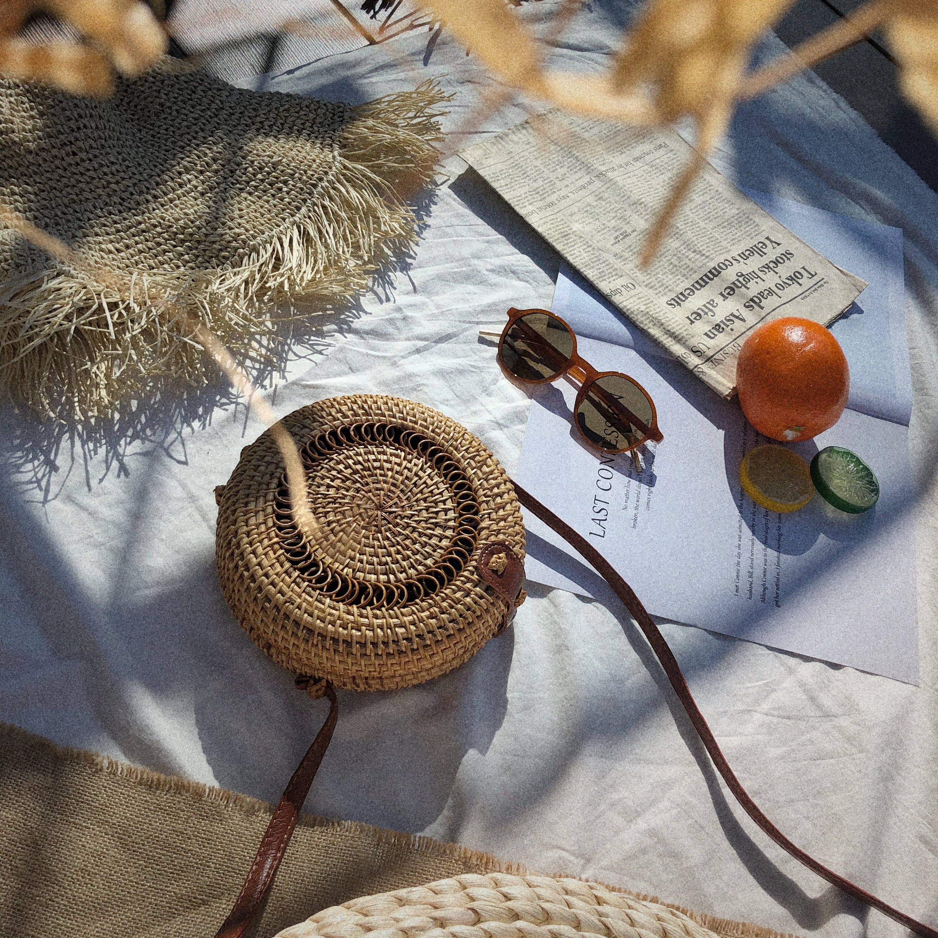 B40532巴里島銅鑼燒形狀藤編包/兩款