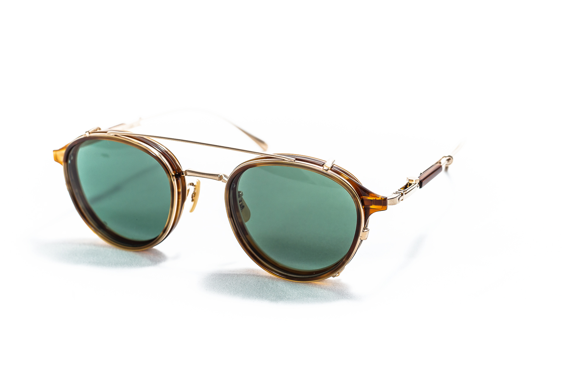 MULHOLLAND CL-BEACHWOOD 12KG with Clip-on Sunglasses