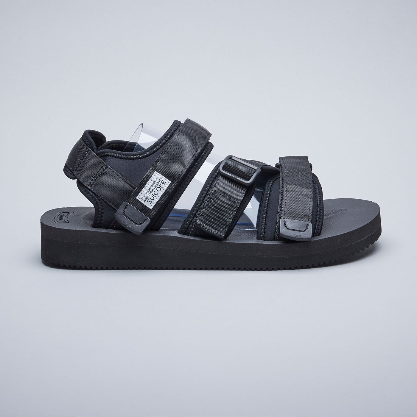 [出清商品售出無退換] SUICOKE KISEE-V OG-044V 黑色 斜帶 涼鞋 魔鬼氈 VIBRAM 黃金大底【SK22044VBK】