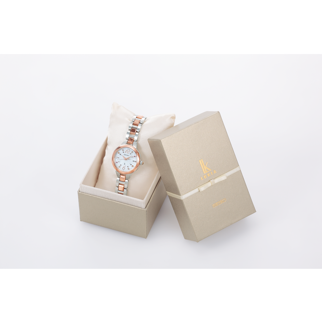 萬年鐘錶 - SEIKO  精工錶 LUKIA  太陽能電波女錶  SSVW154J  / 1B22-0CS0KS  錶徑 25.5MM