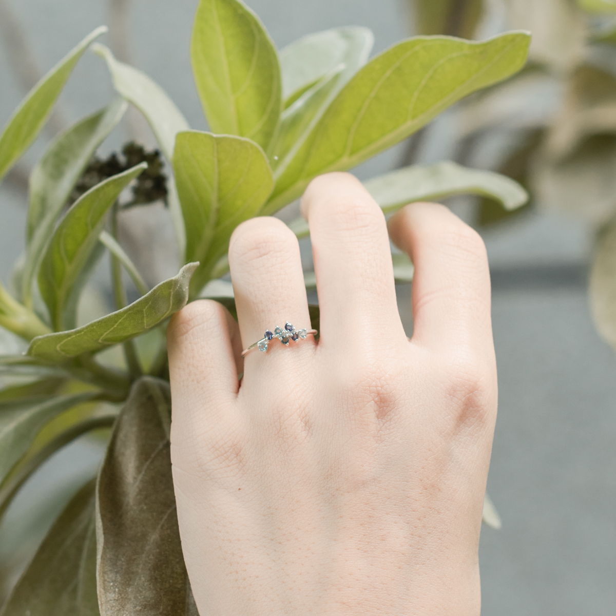 不規則排列菫青托帕戒指-銀