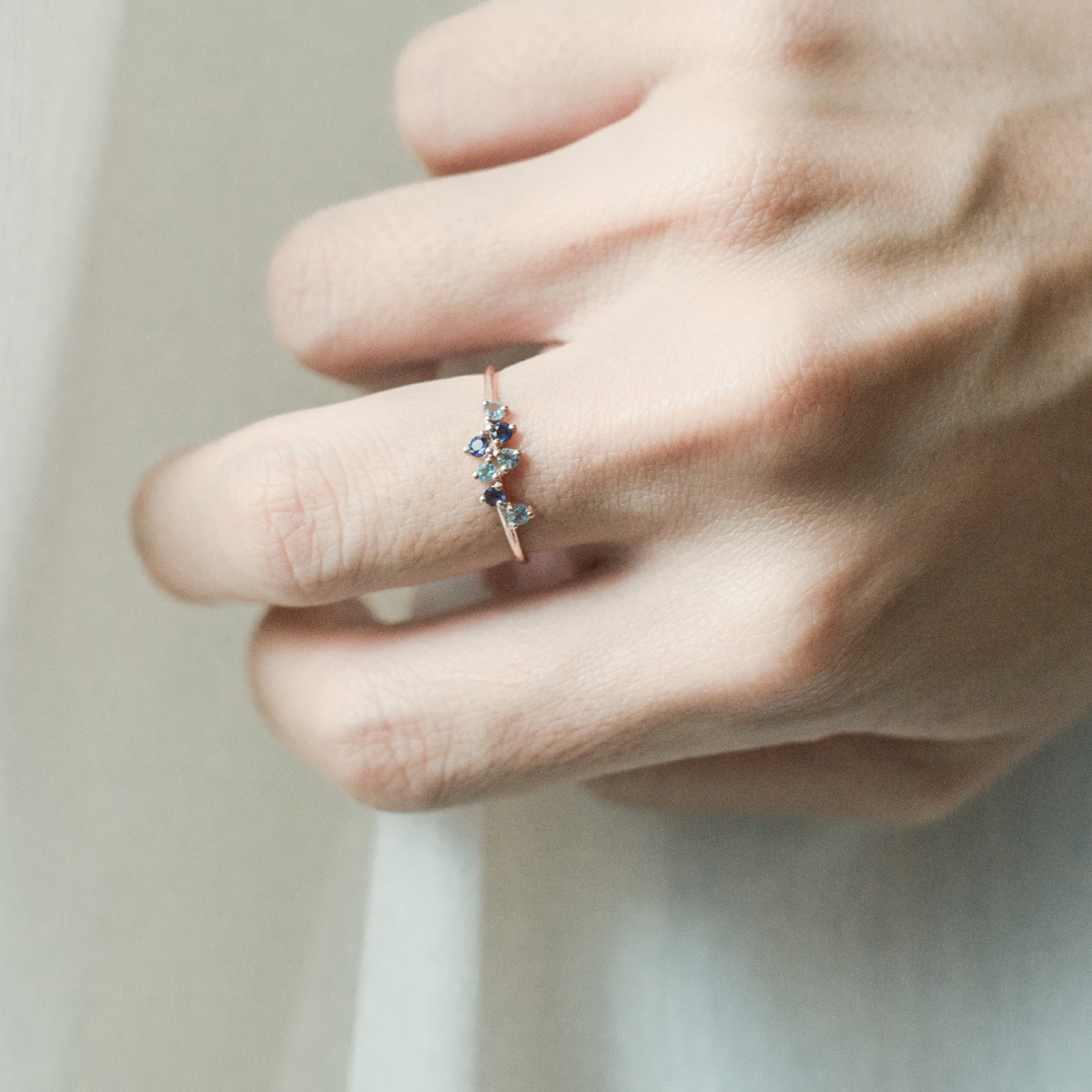 不規則排列菫青托帕戒指-玫瑰金