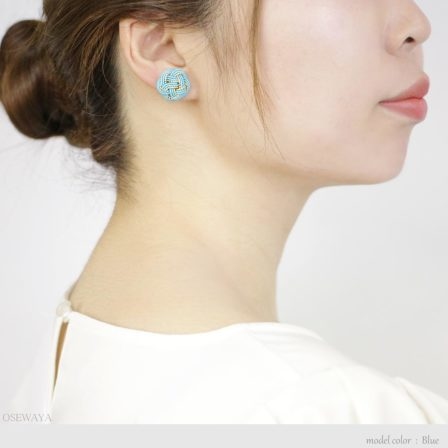 [日本制] 梅花繩結耳環