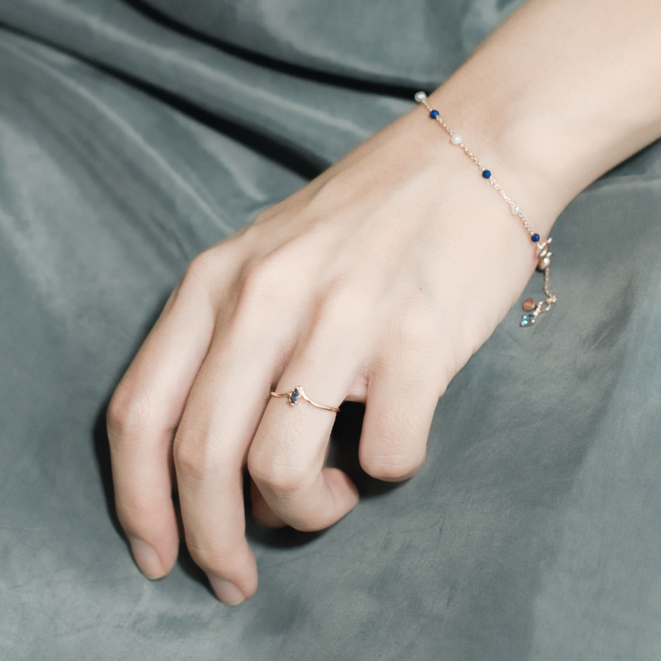 14k玫瑰金 爪爪眼形天然藍寶石海鷗戒指