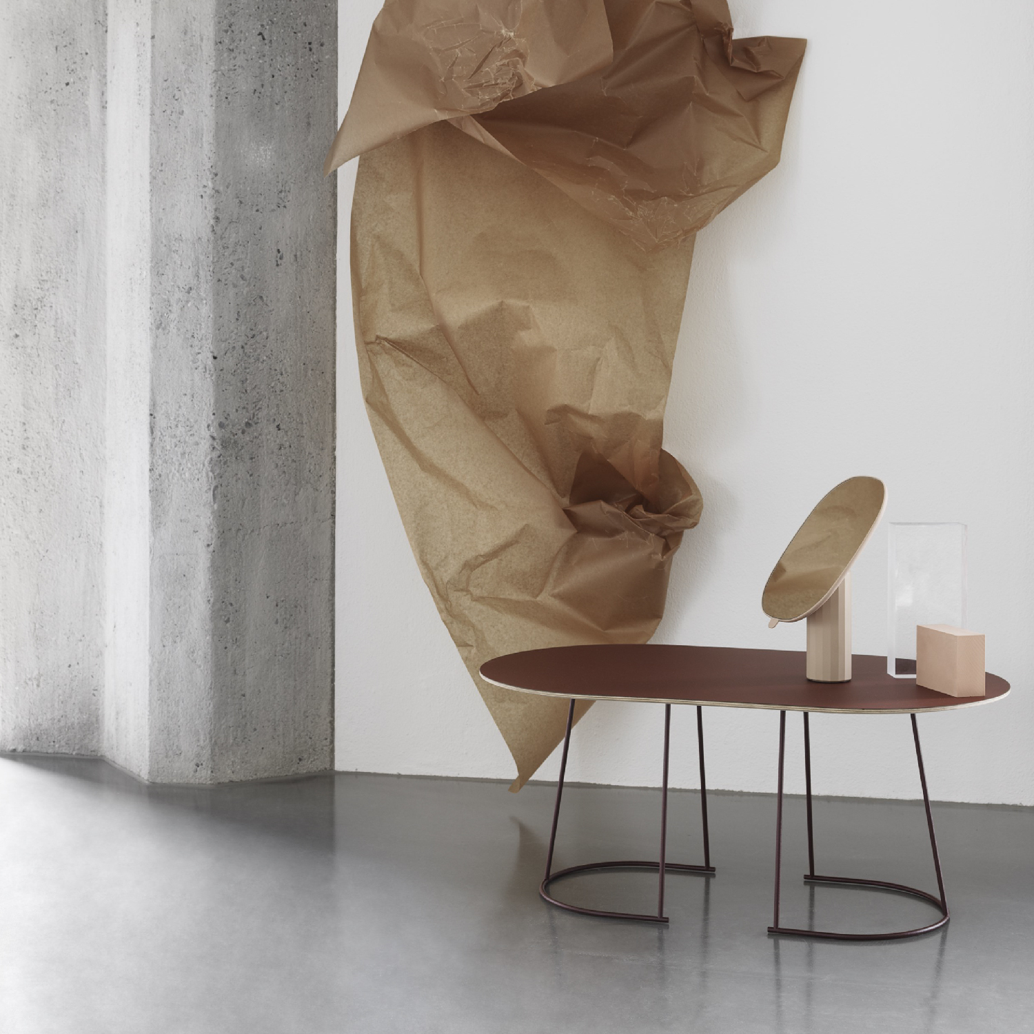 漂浮 / 咖啡桌 - 中 by Muuto