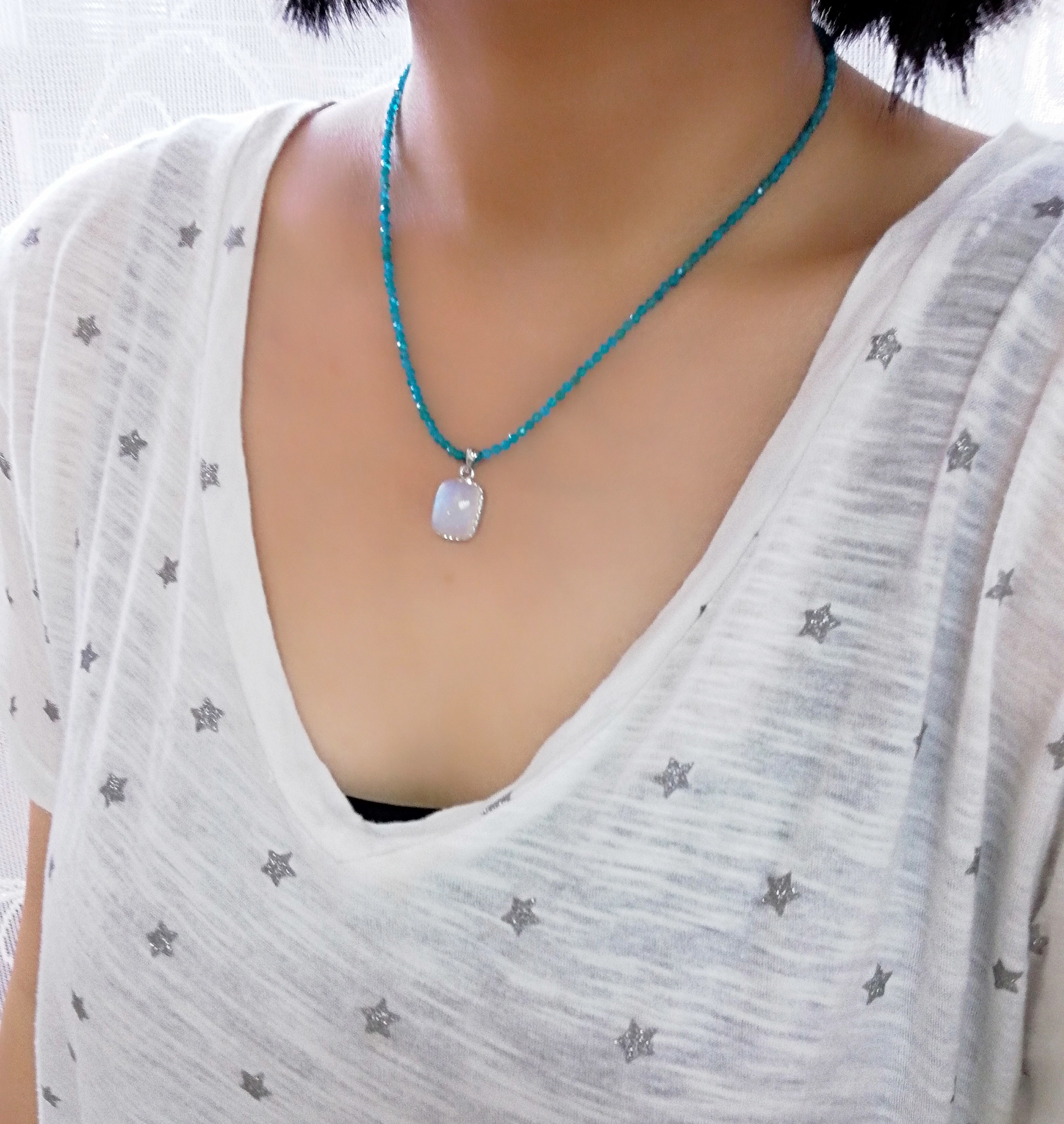 五彩月光石藍磷灰項鍊(已售完)