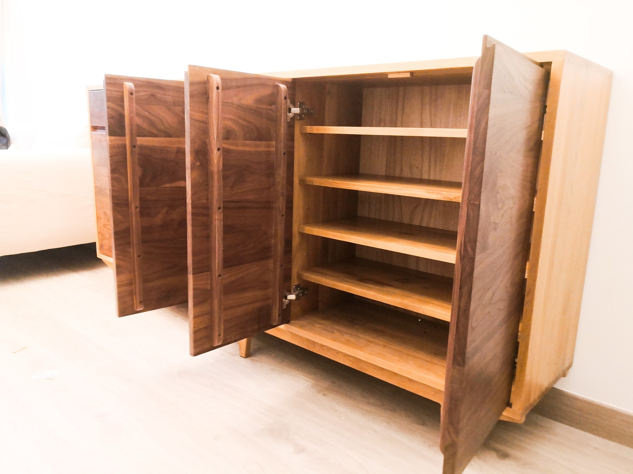 訂造傢俬推介, 全實木