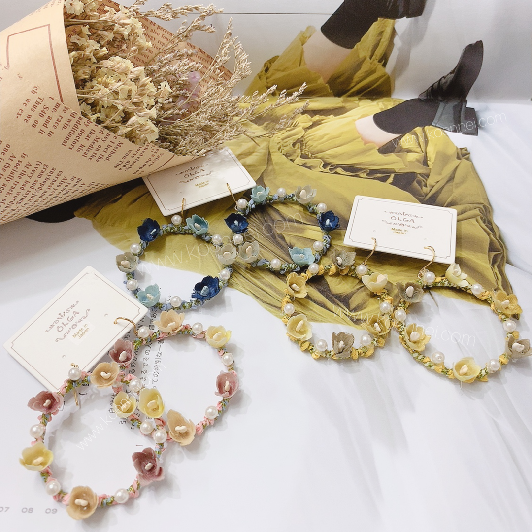 [日本制] 人造花大圈耳環