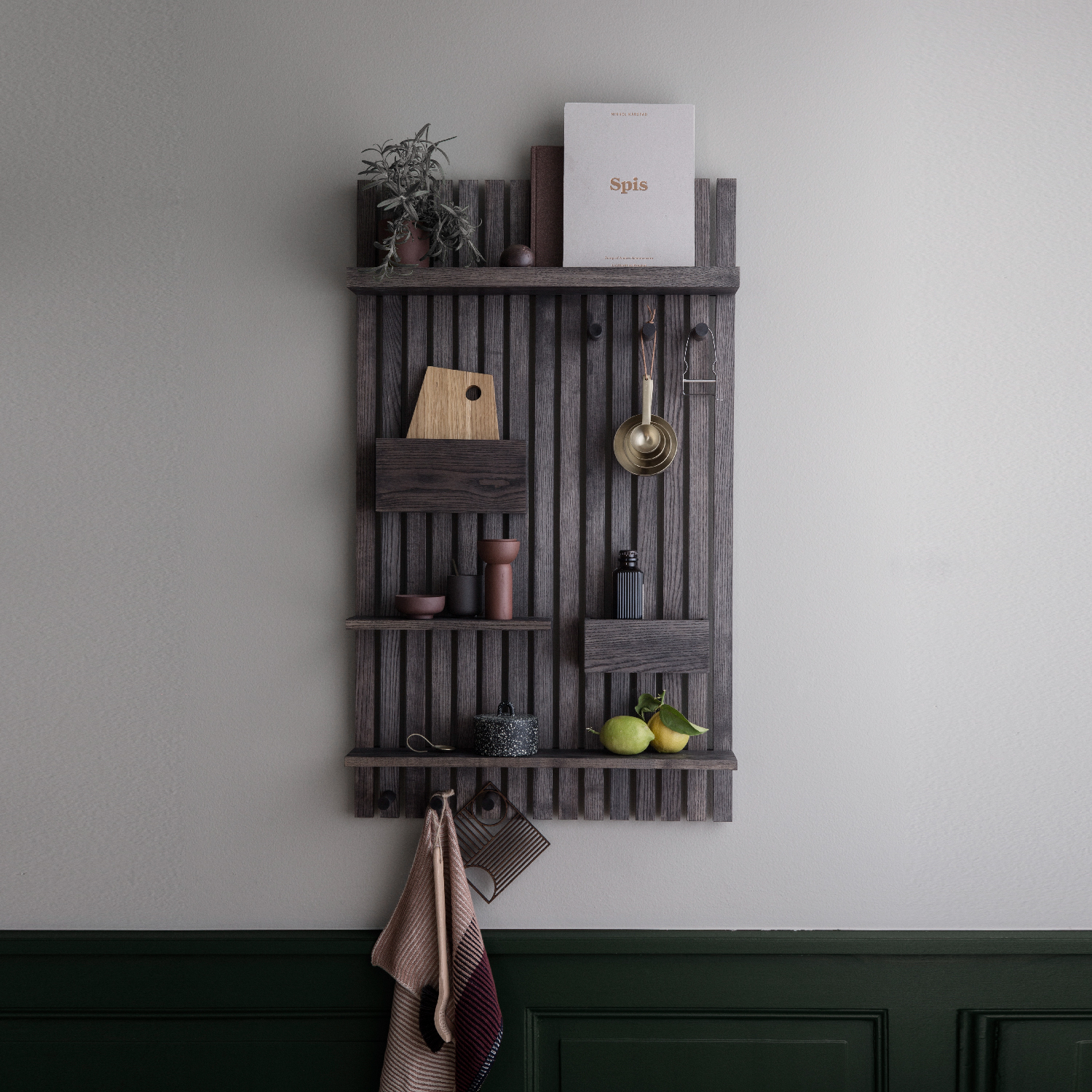 格式 / 木質收納架 by ferm LIVING