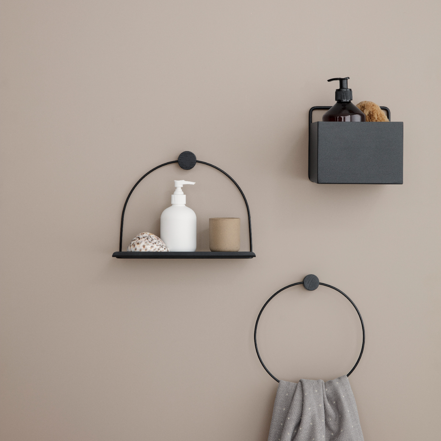 植角 / 壁掛收納盒 - 正方 by Ferm Living