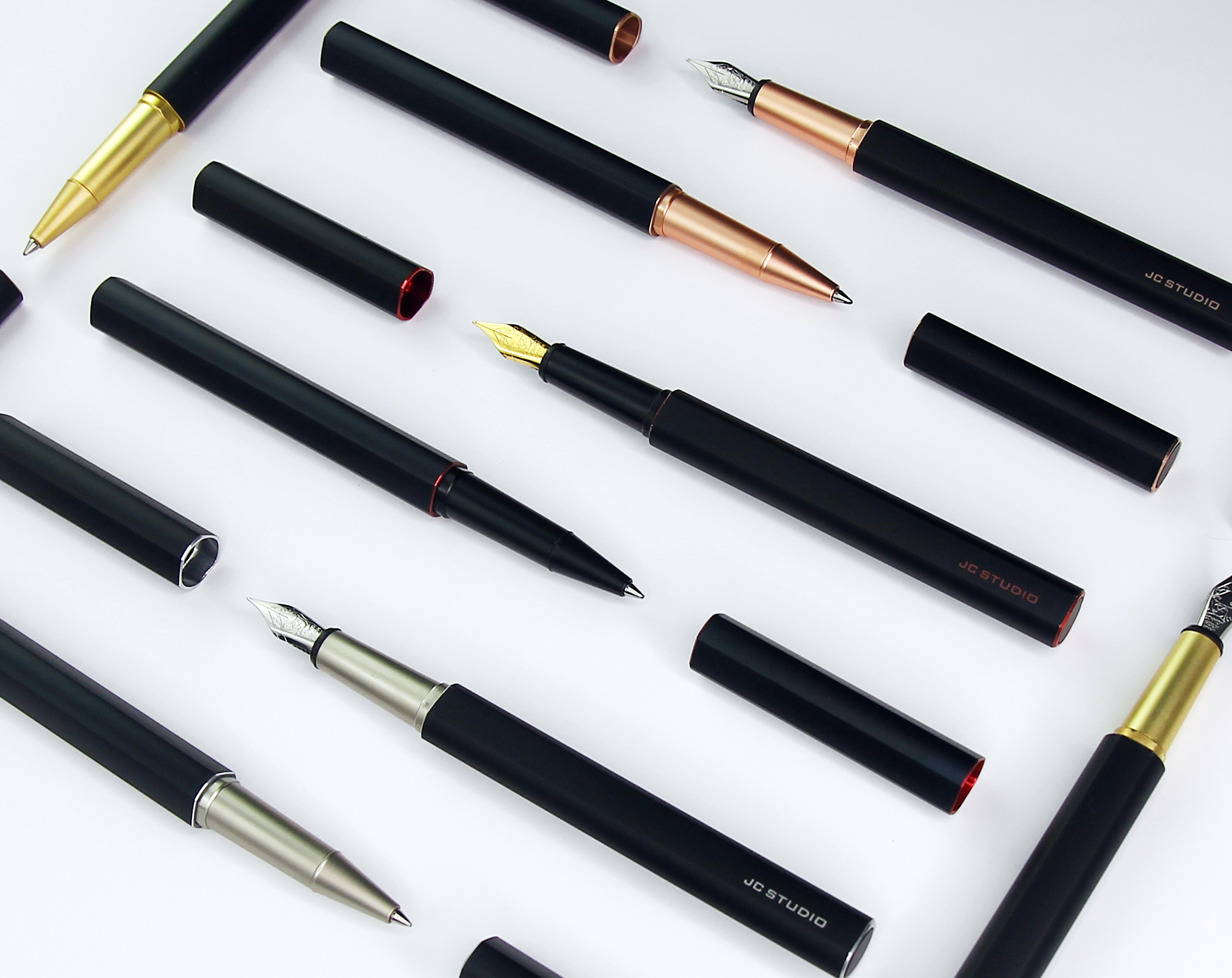 SHADO Pen 黑影 鋼珠筆 - 金