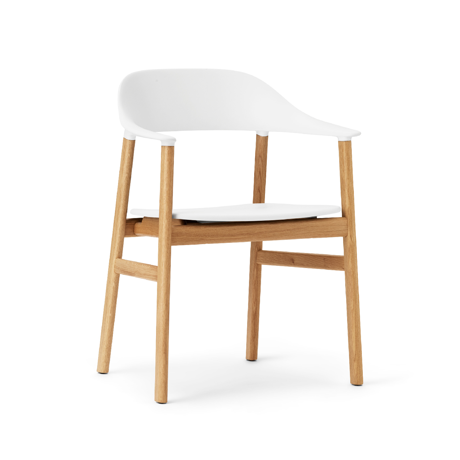 經典 / 橡木腳扶手椅 by normann Copenhagen