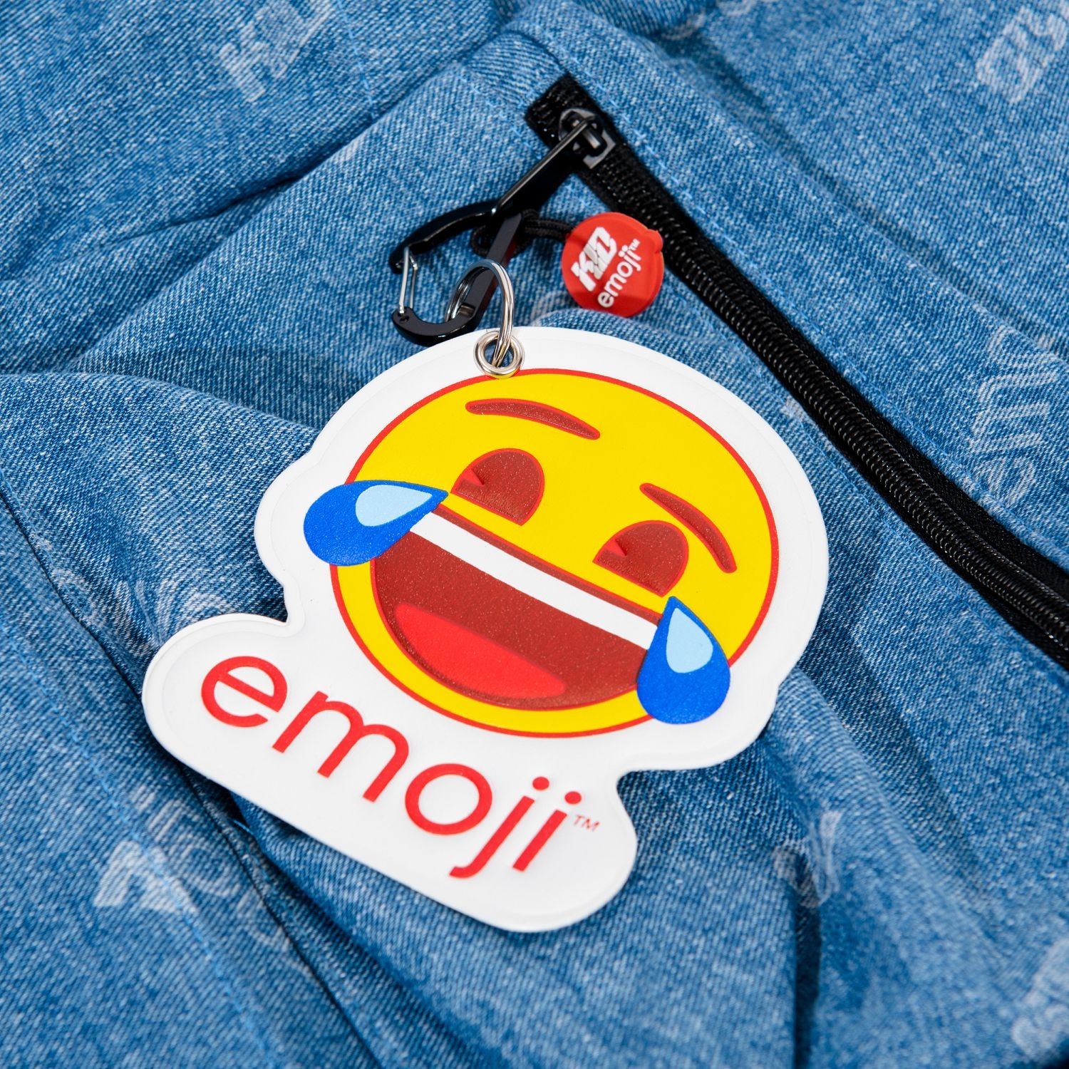 KID ® x emoji 表情符號聯名 笑到哭吊飾