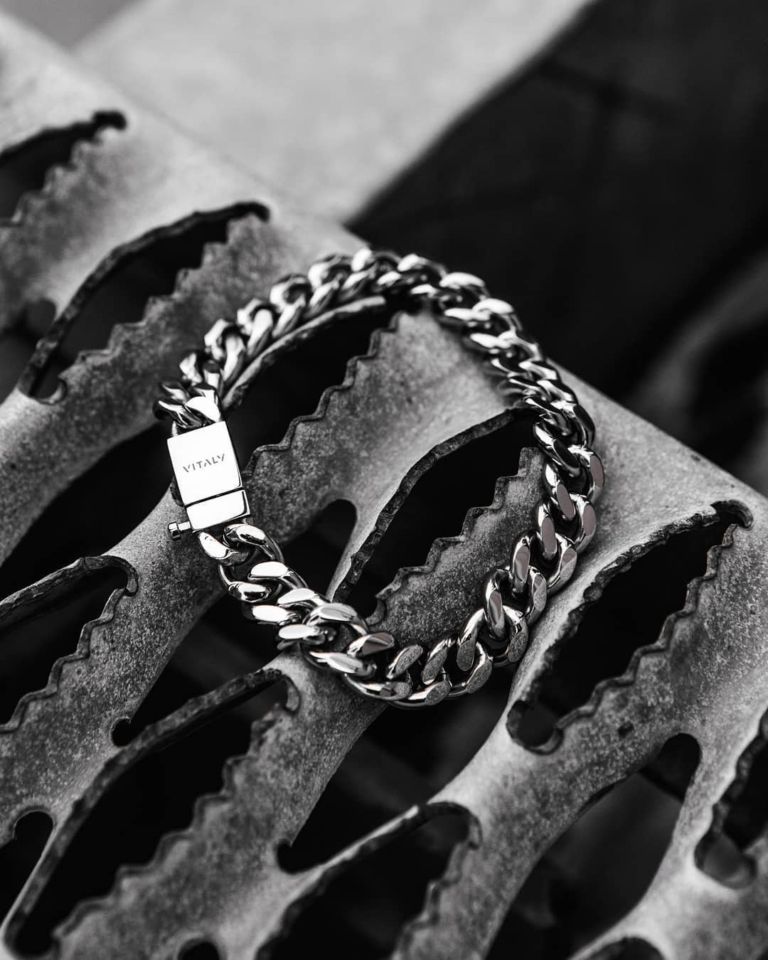 Vitaly Design | 方釦手環 細/銀