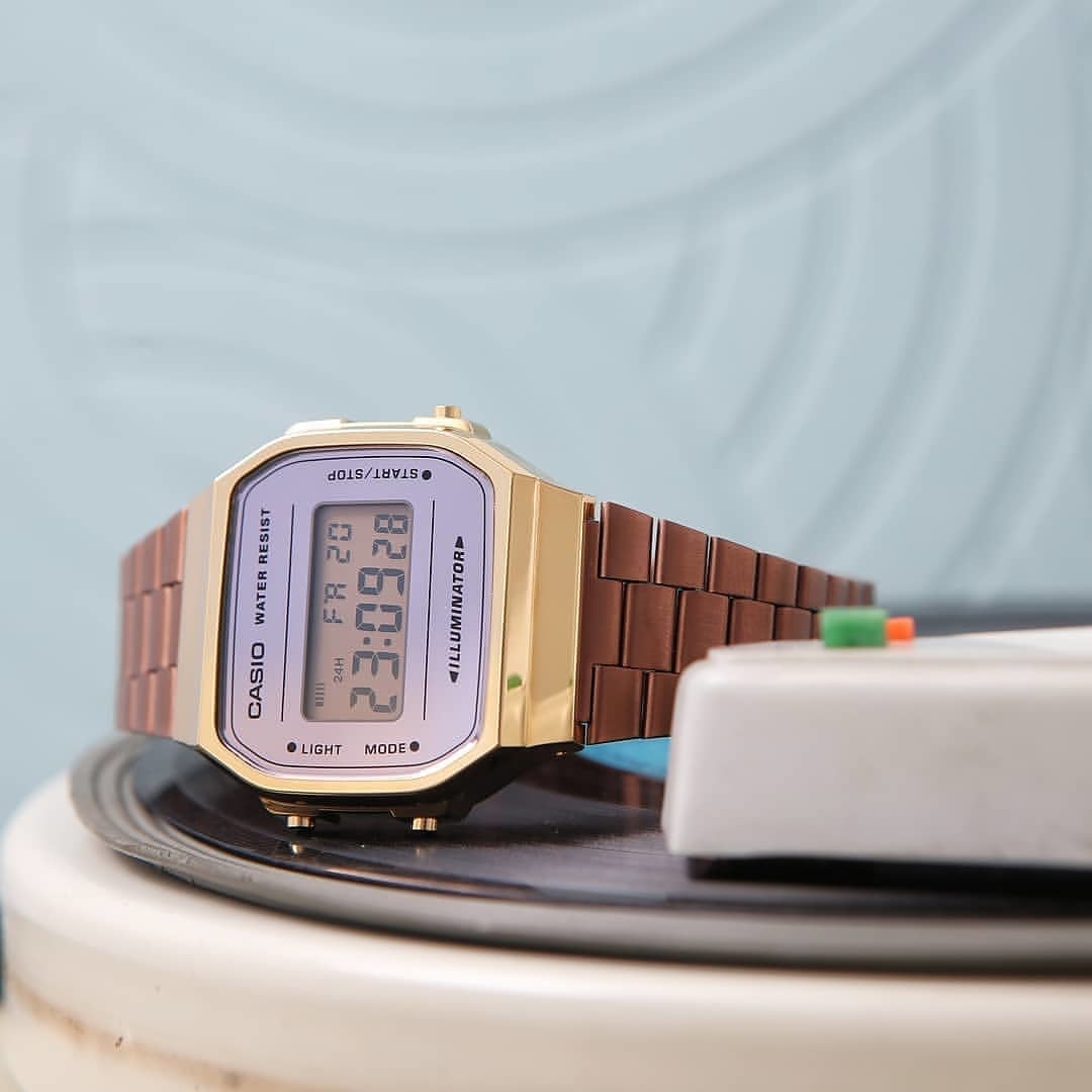 Casio A168WECM-5 玫瑰金x金 灰鏡面 方形復古跳字錶