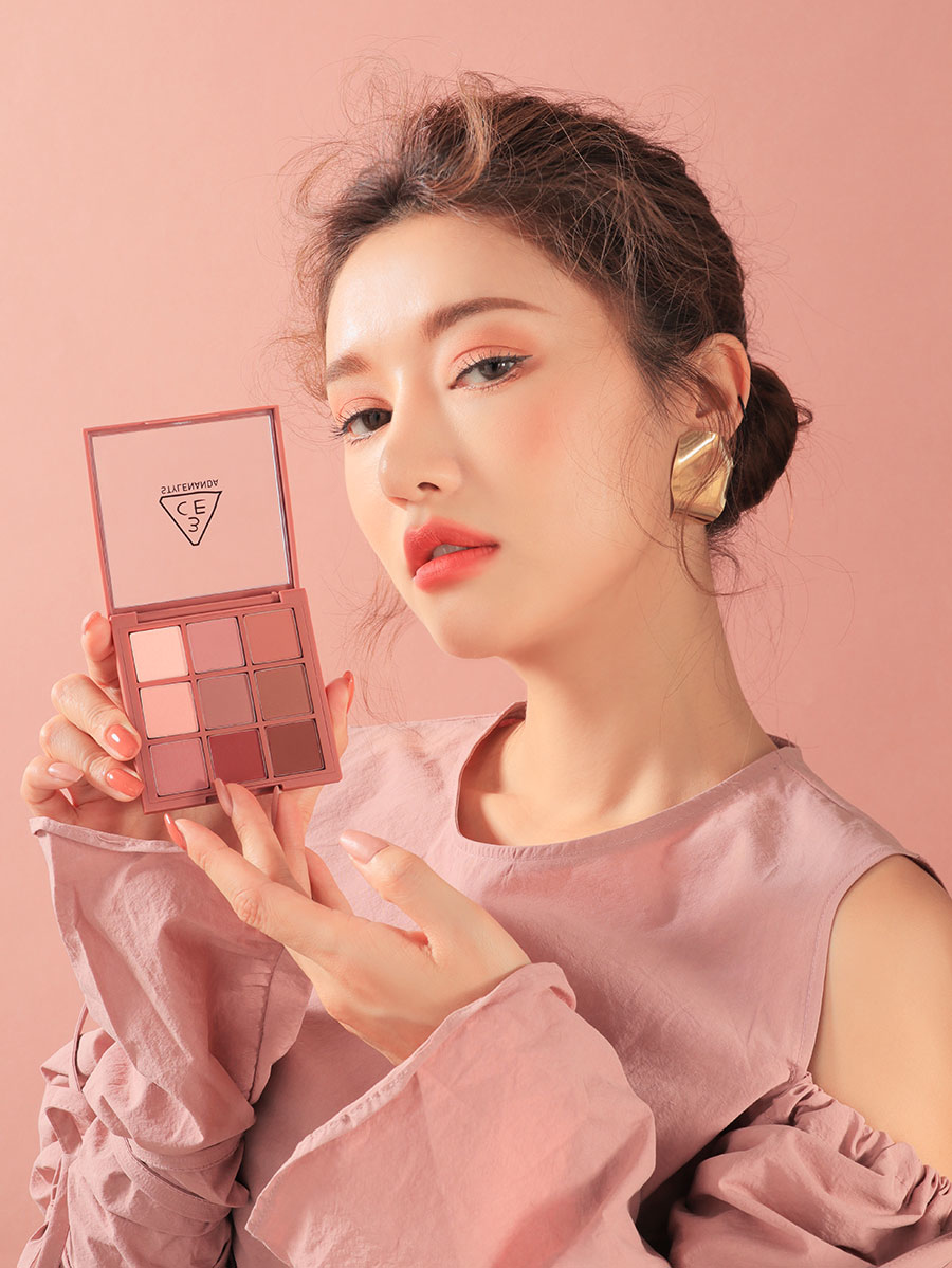 [ 3CE ] Multi Eye Color Palette #Dry Bouquet