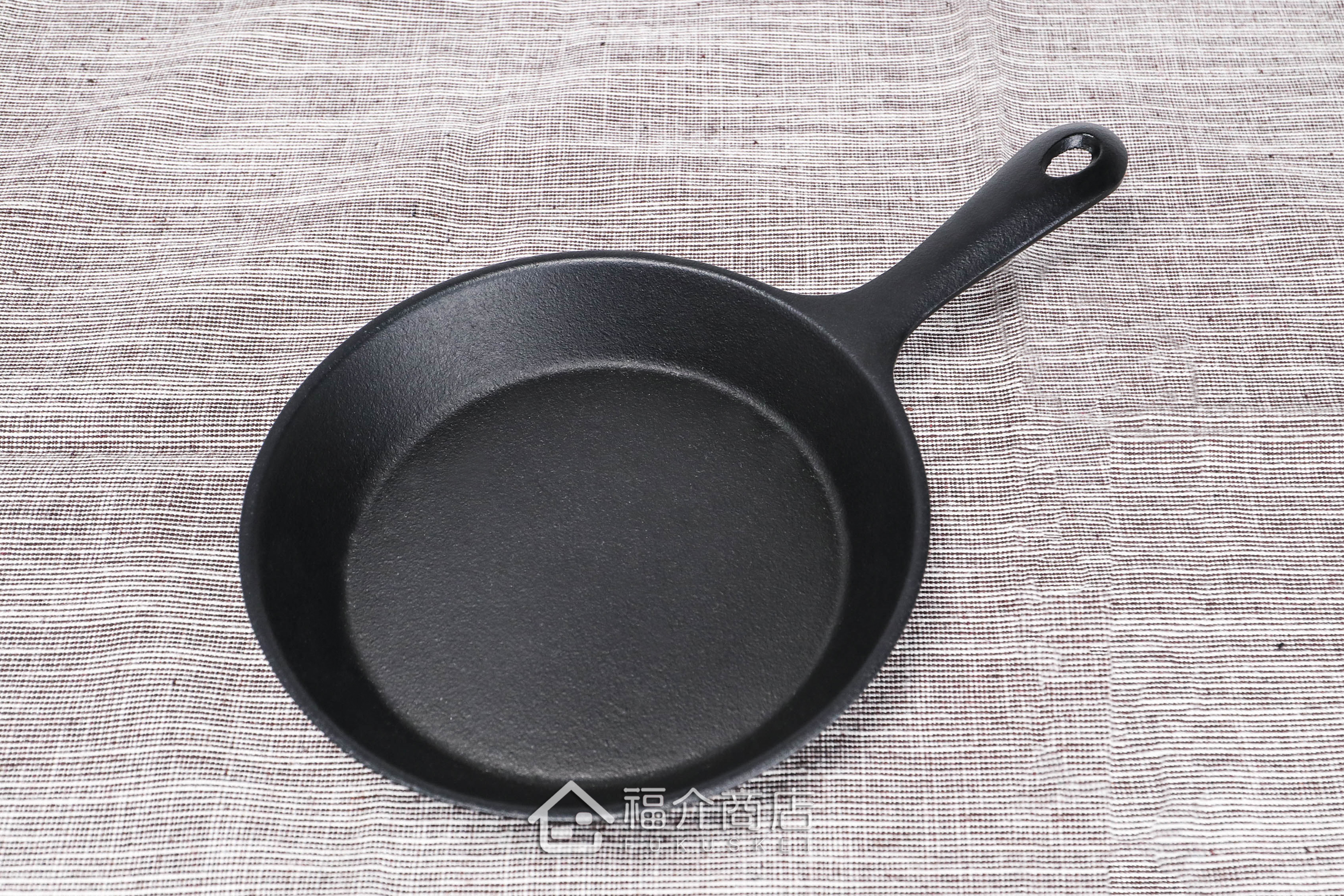 烹飪用的鑄鐵平底鍋