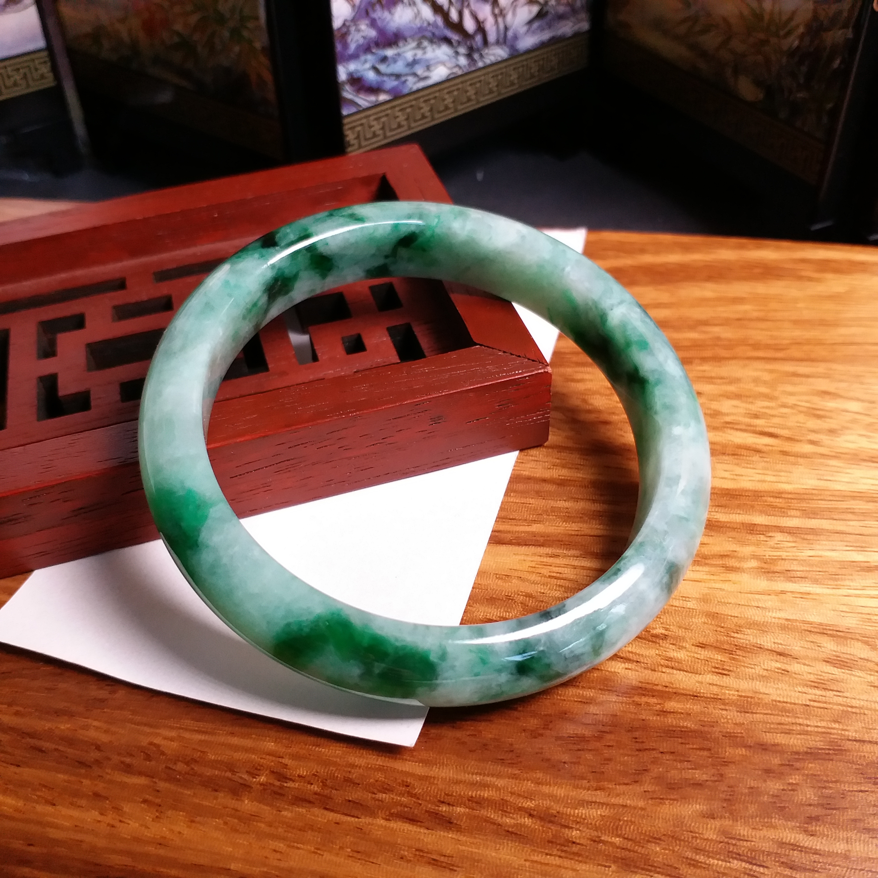 J1608 冰糯飄陽綠正圈福鐲 57.71mm (1.54)