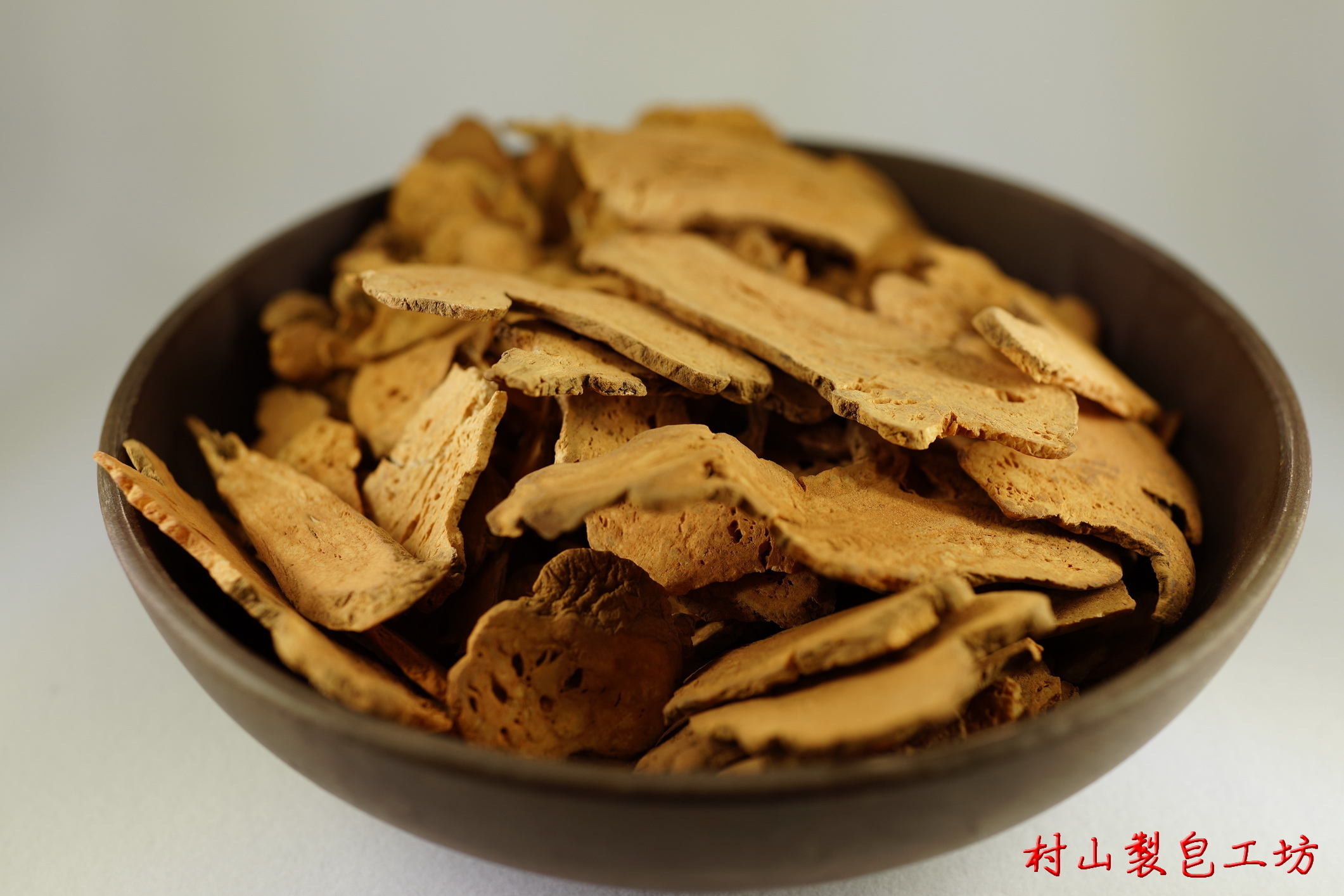 largehead-atractylodes-rhozome-2