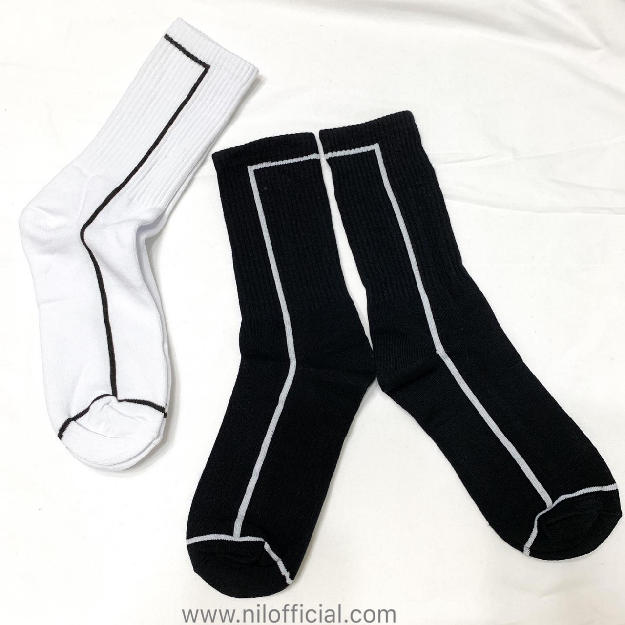 韓國新款幾何黑白線長襪