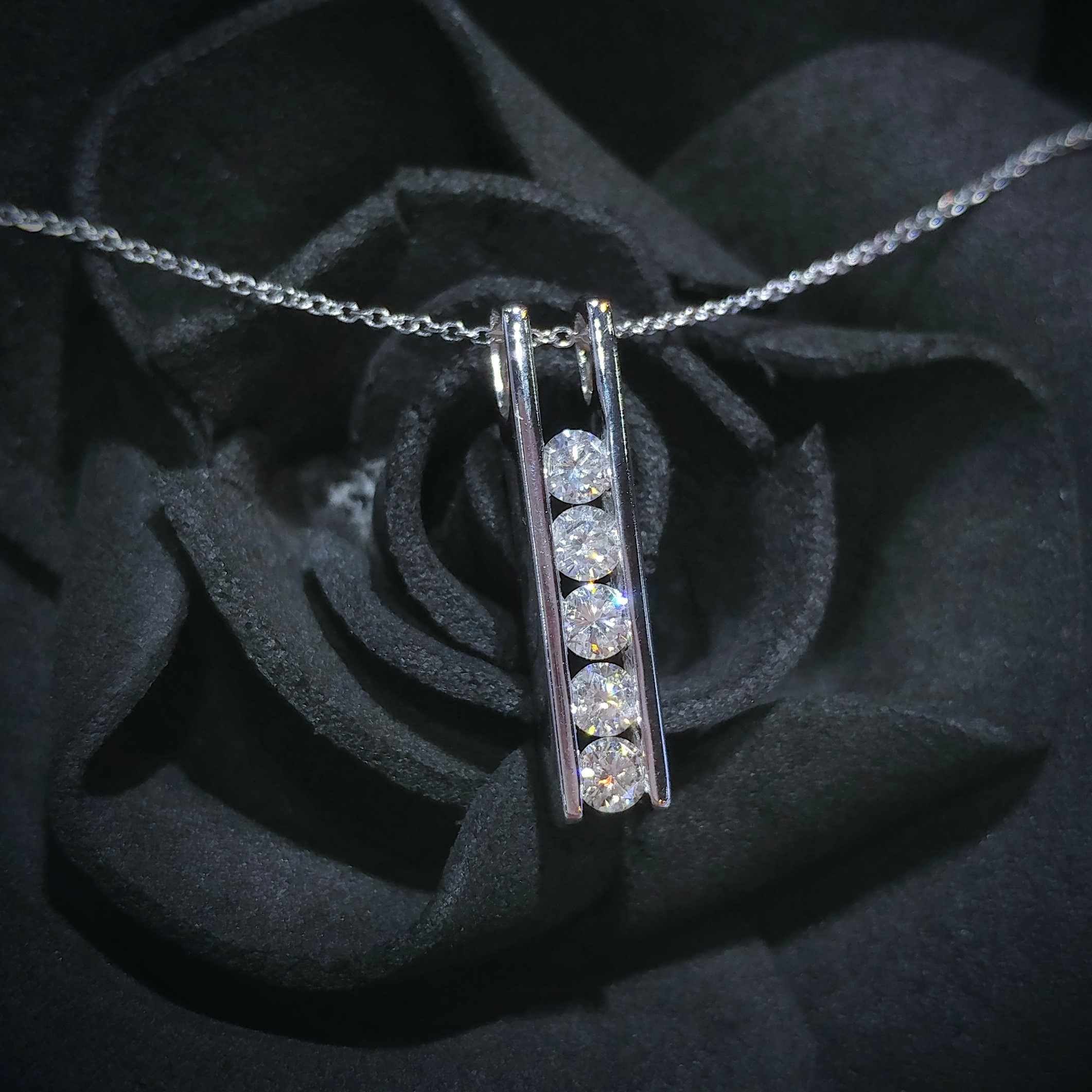 全新18K白金39份鑽石吊墜