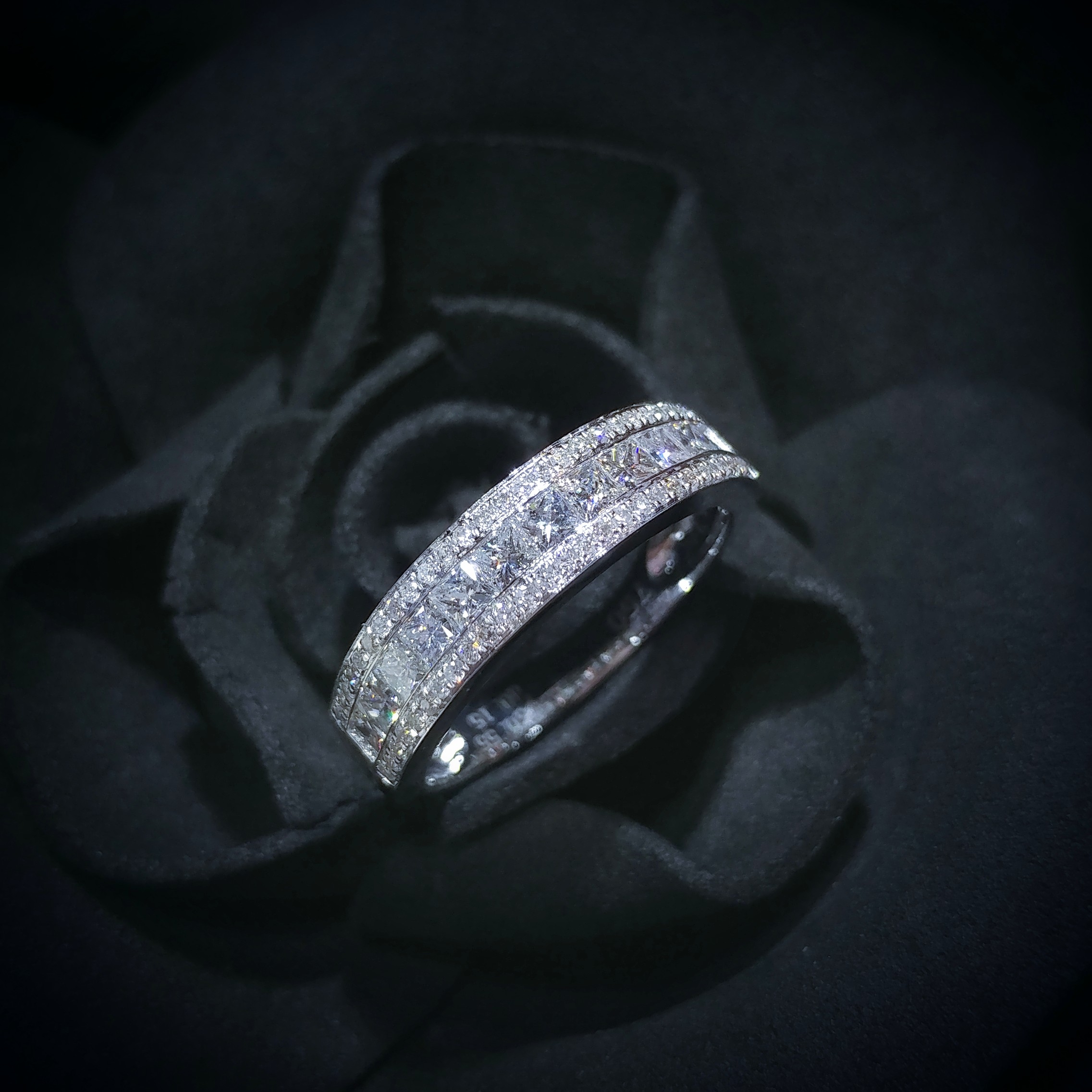 18K White Gold 0.84ct Princess Cut Diamond Ring