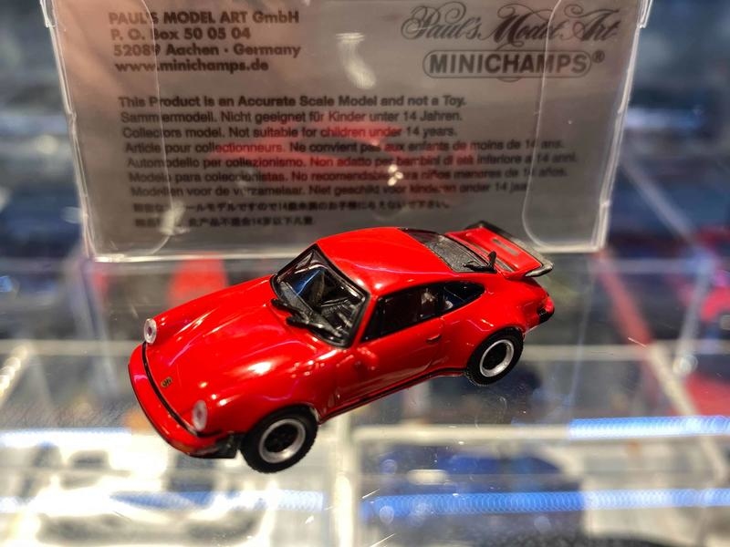 MINICHAMPS Porsche 911 Turbo (930) 1977 Red 1/87