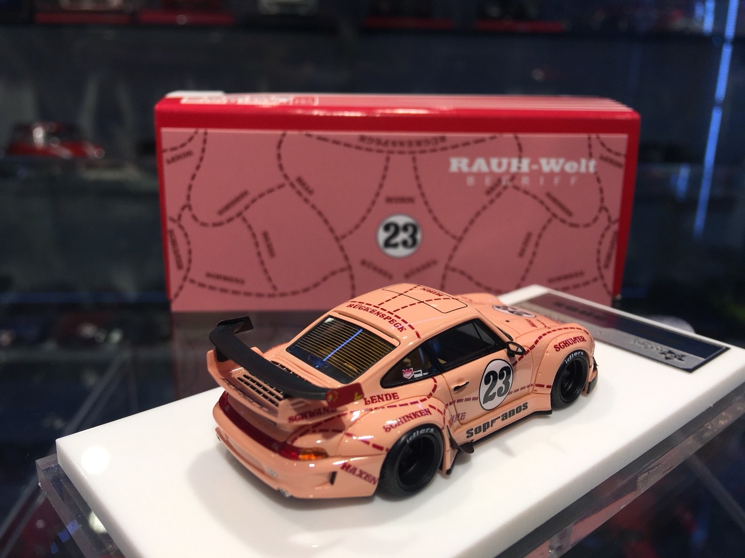 FuelMe 911 (993) RWB SOPRANOS #23 Pink Pig 1/64