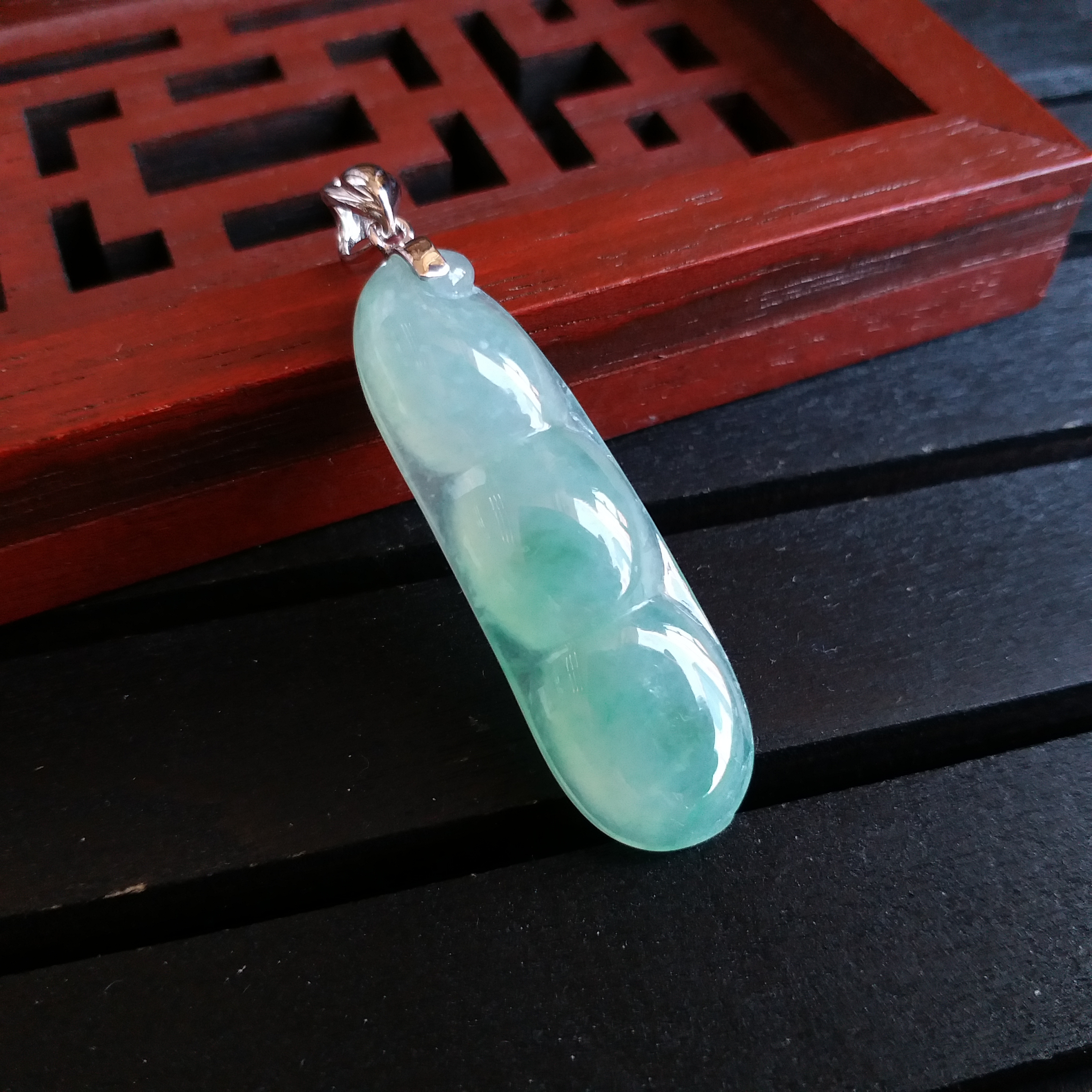冰種晴水綠福豆+18K金扣吊墜, 天然翡翠A玉, 緬甸玉, Jade, Jadeite