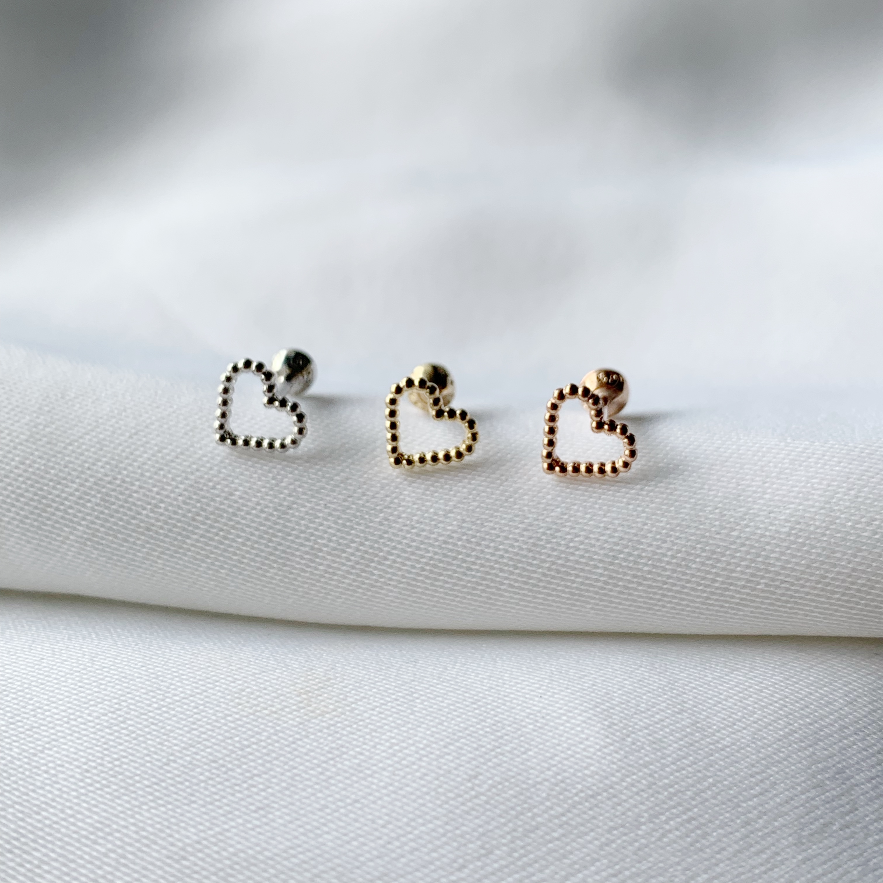 14k白金 麻花愛心轉珠耳環