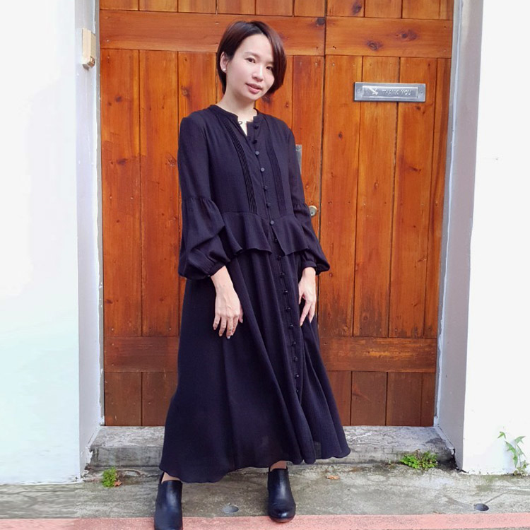 老幫手幫你穿-微透光羽長袖洋裝-黑夜降臨