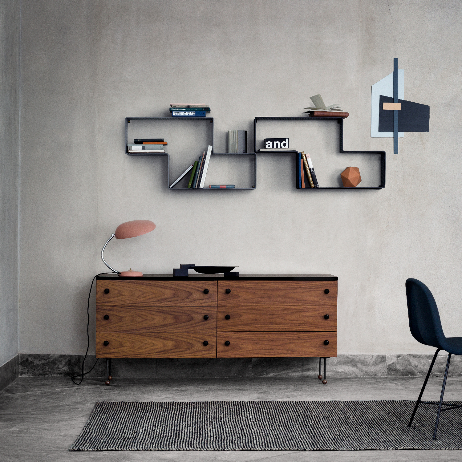 轉角 / 壁掛架 by GUBI