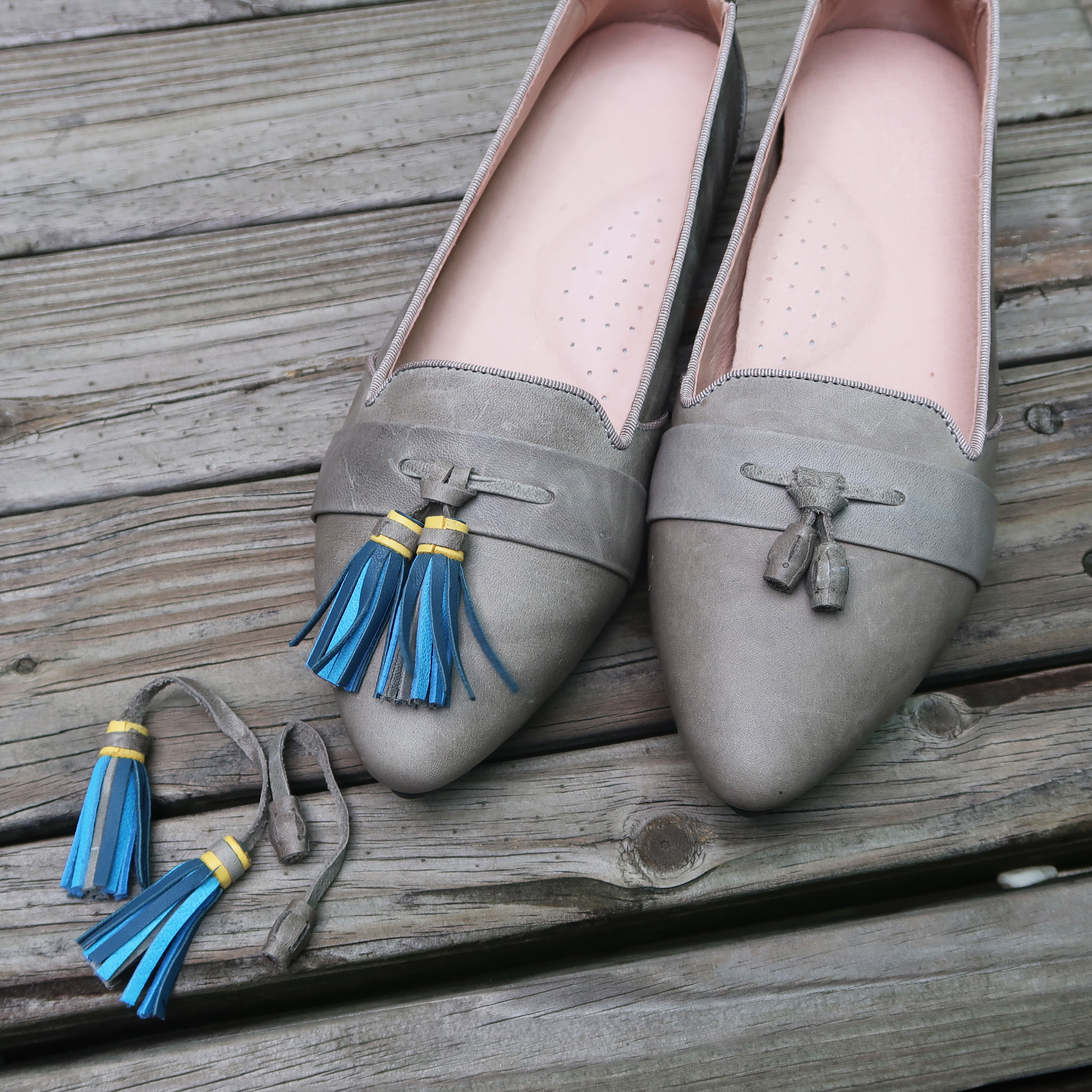 【正妹CEO】厚墊系列柔軟鞋底附兩對造型吊墜(麥穗流蘇、燈籠流蘇)三穿牛、羊皮真皮平底娃娃樂福鞋