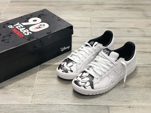 asics mickey mouse womens