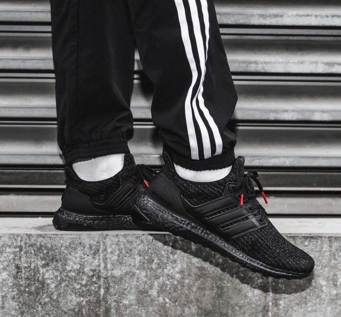 adidas 4.0 ultra boost triple black