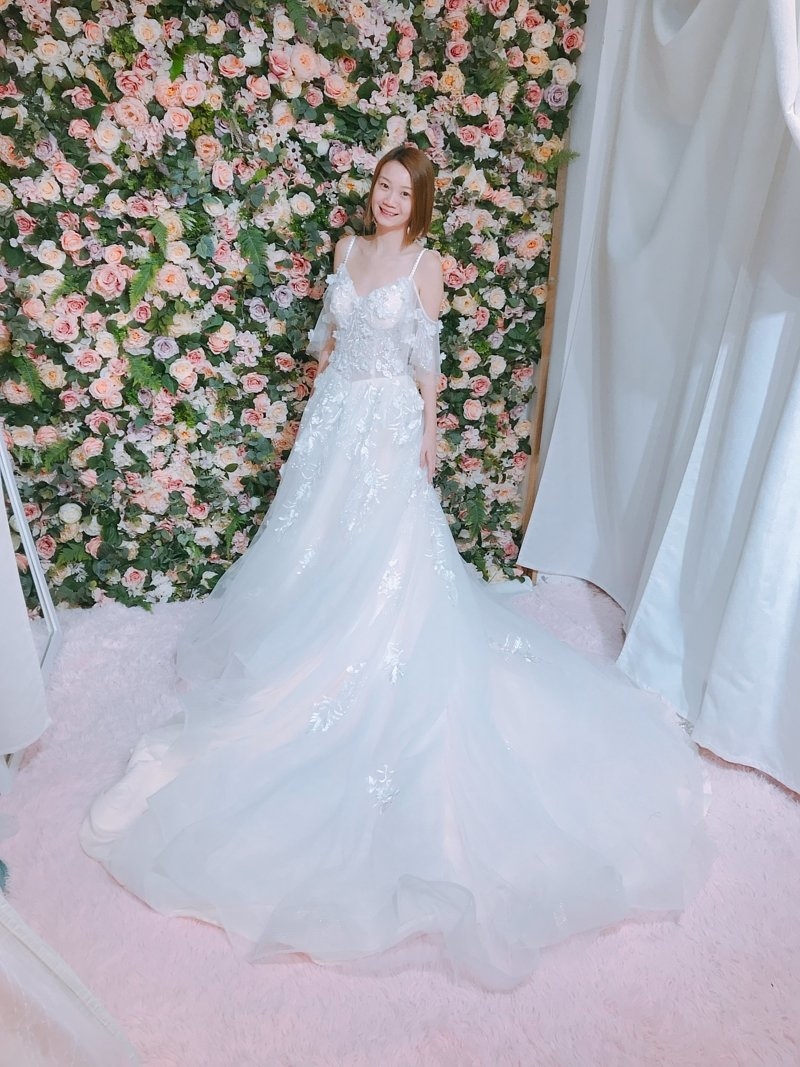 weddingdress,weddinggowns,hkbride ,bridalgowns,bridalshop,eveninggowns,gowns,hkwedding,eveninggown,觀塘婚紗店,婚紗租借,晚裝租借,婚紗,魚尾婚紗,晚裝