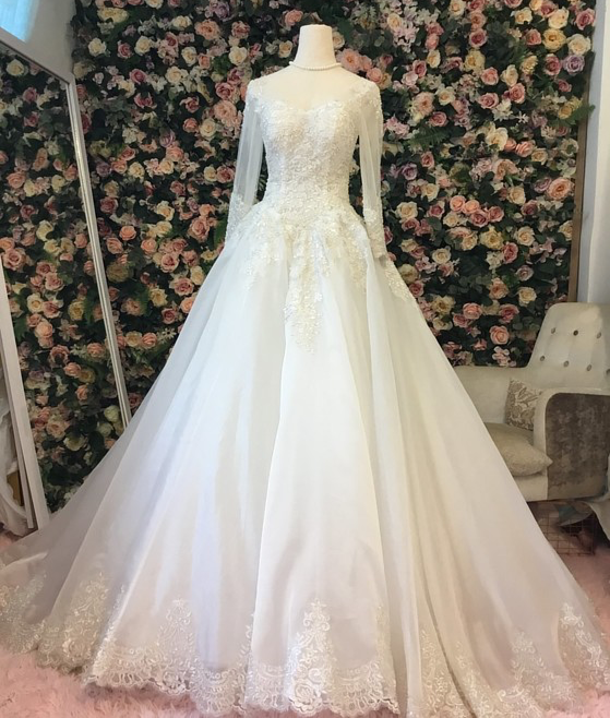weddingdress,weddinggowns,hkbride ,bridalgowns,bridalshop,eveninggowns,gowns,hkwedding,eveninggown,觀塘婚紗店,婚紗租借,晚裝租借,婚紗,魚尾婚紗,晚裝