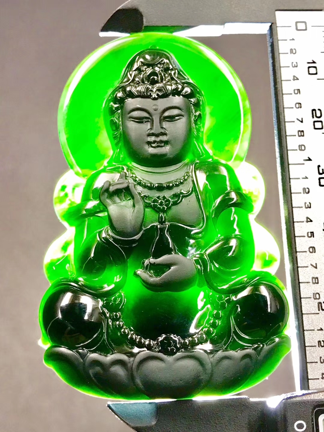 【已結緣】1017301 墨翠立體觀音