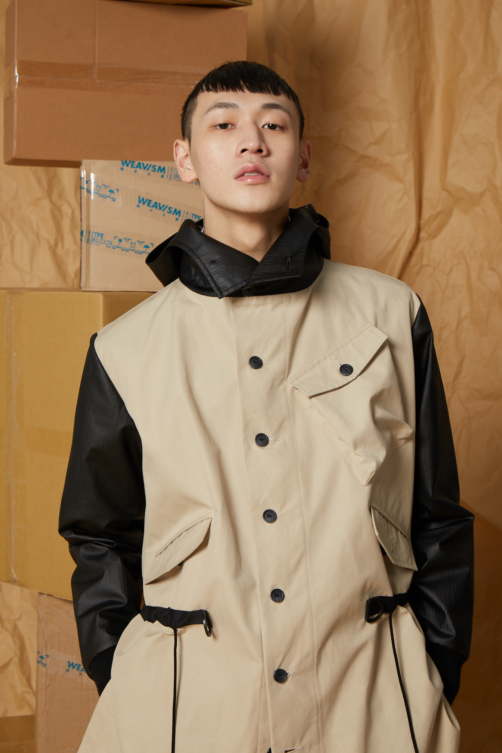 高領防潑水連帽軍外套 (卡其)