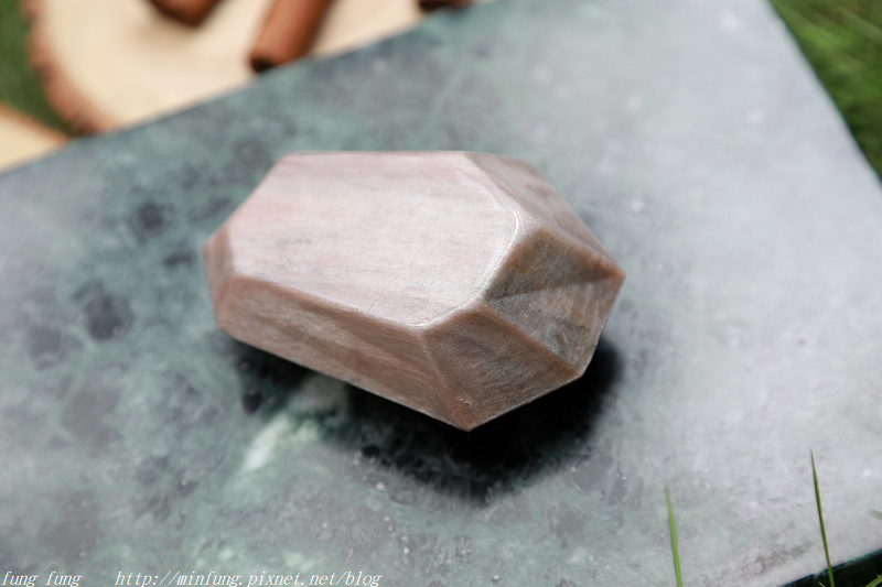 專門為女性各種膚質研發的洗臉皂