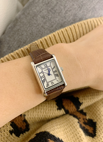 真皮復古方型錶(棕色配銀框)