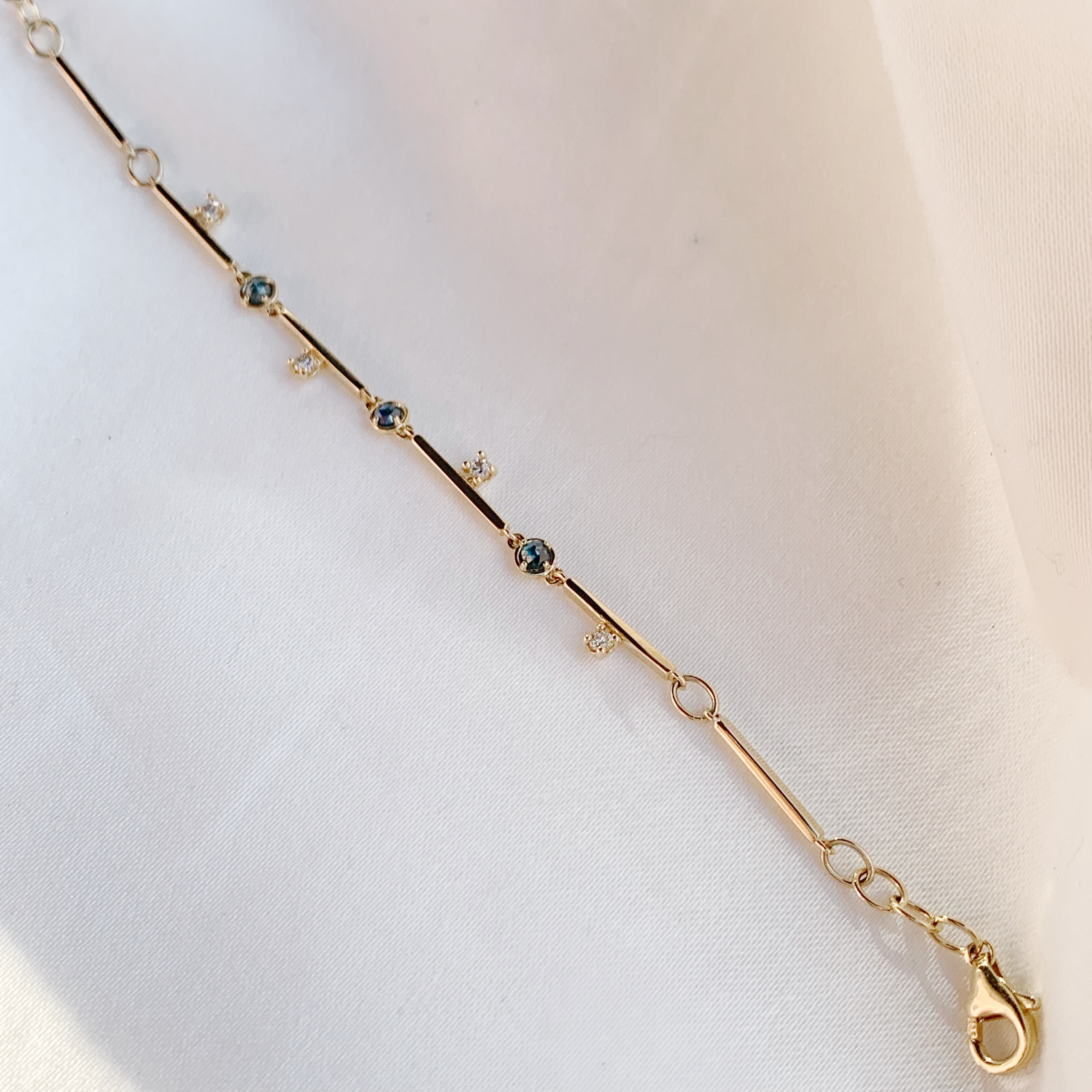 14k純金 Up and Down藍鑽節節手鍊