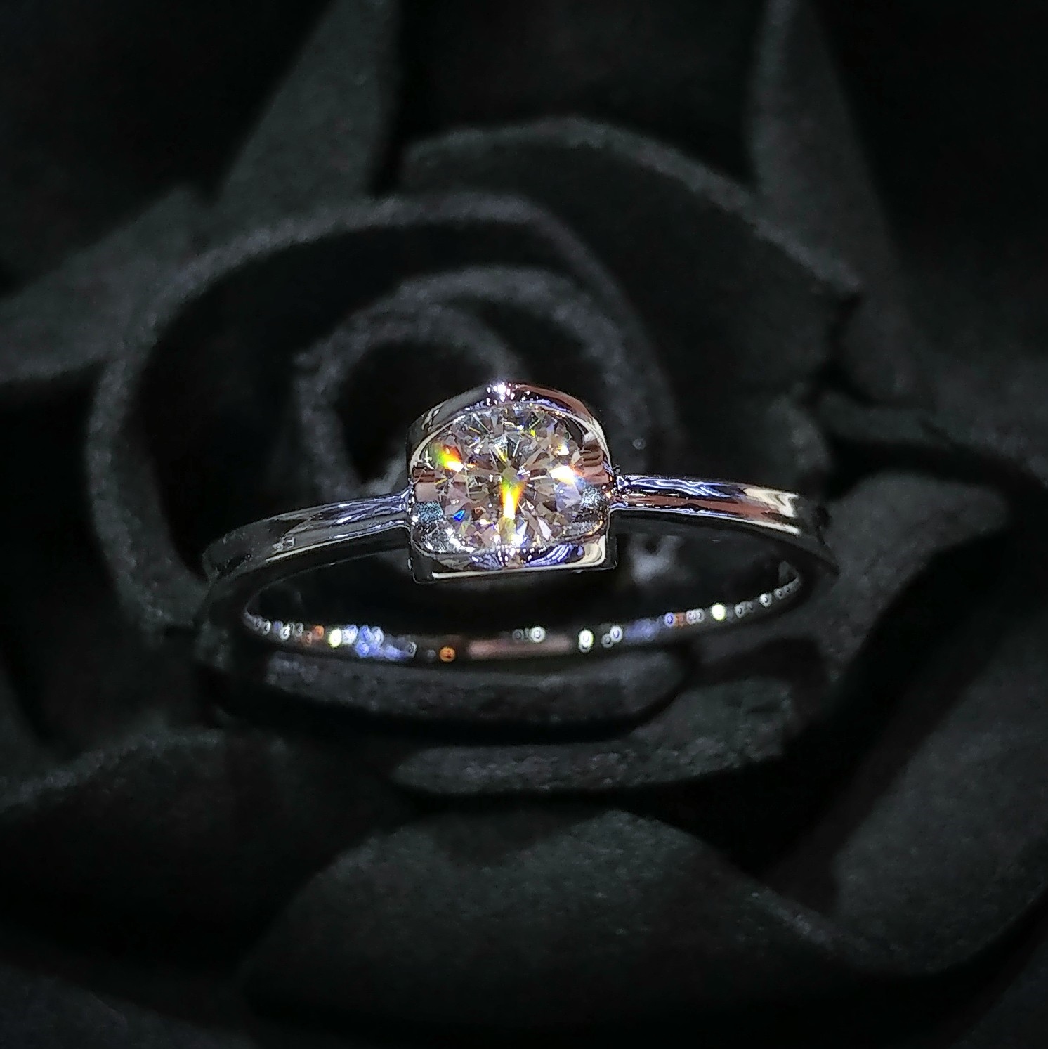 全新18K白金【單粒23份鑽石】戒指