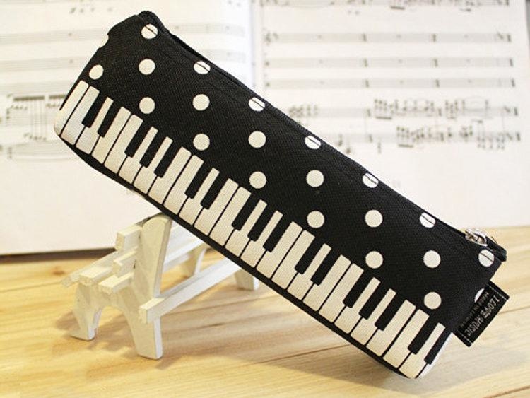 台製 T026 鍵盤 / T026A 黑底鍵盤 三角筆袋