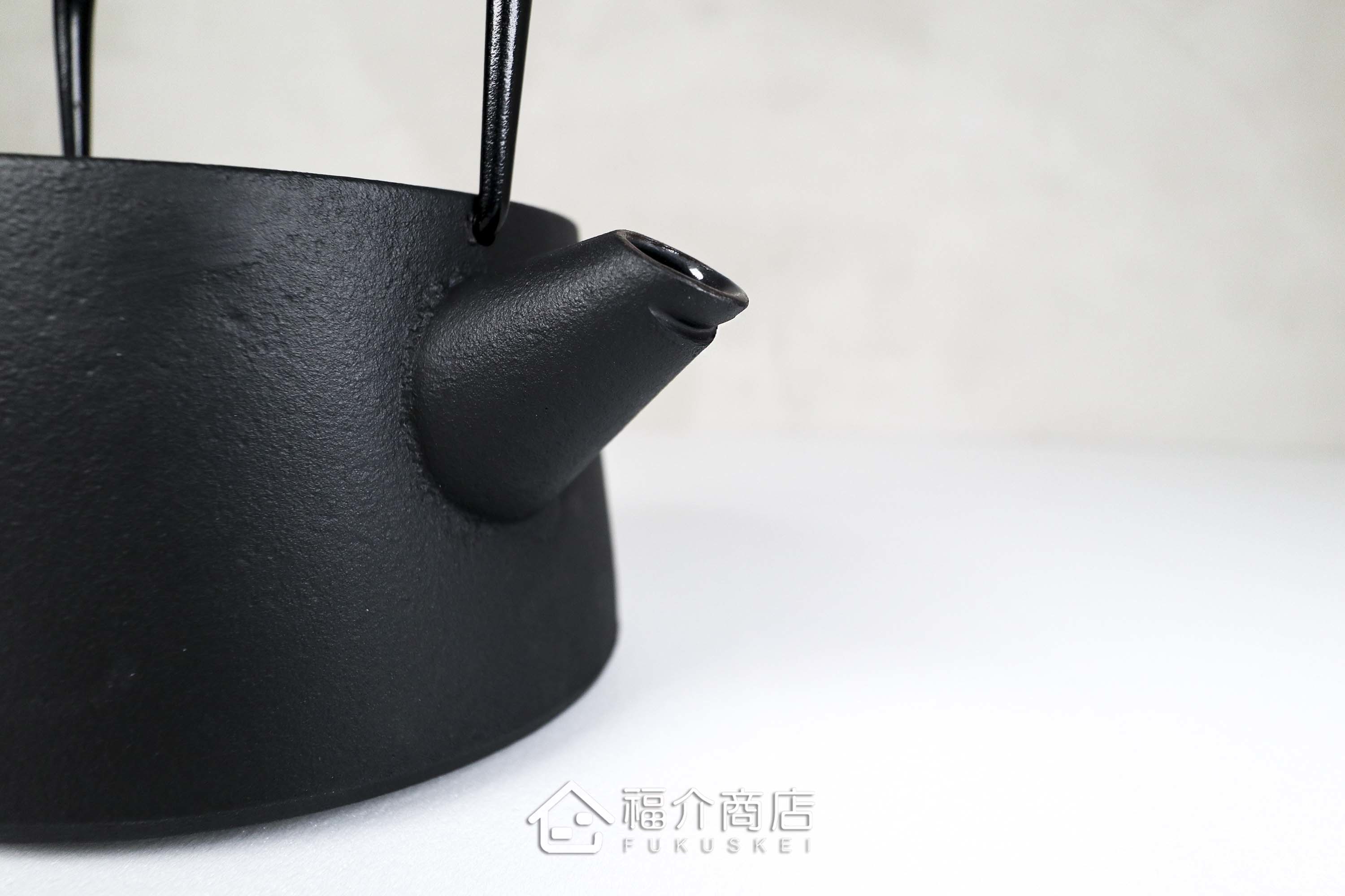 泡茶用的鑄鐵茶壺