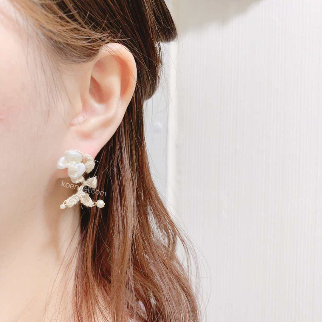 [日本手制] Ayatorie   草莓之花耳環